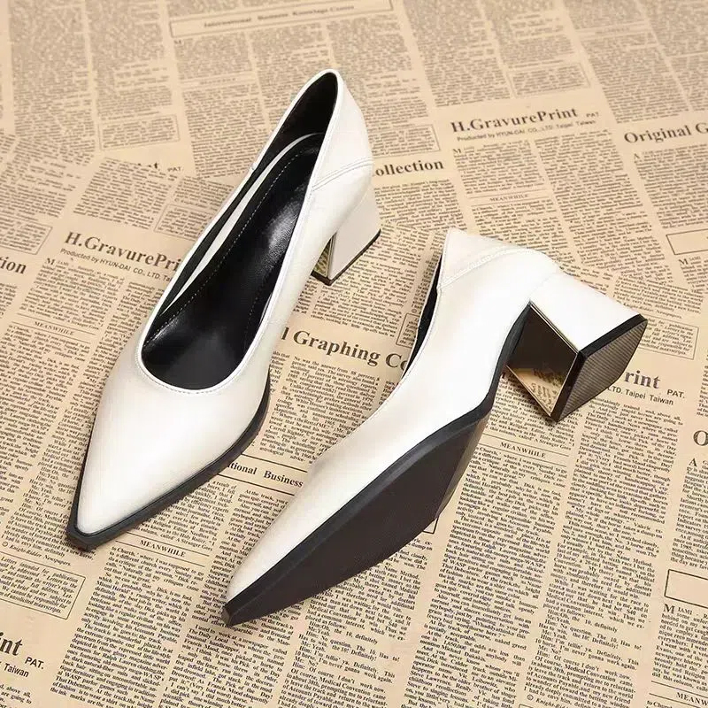 Luxury Brand Pointed Toe High  - Women'S Shoes In Size 12 avaliação e preço