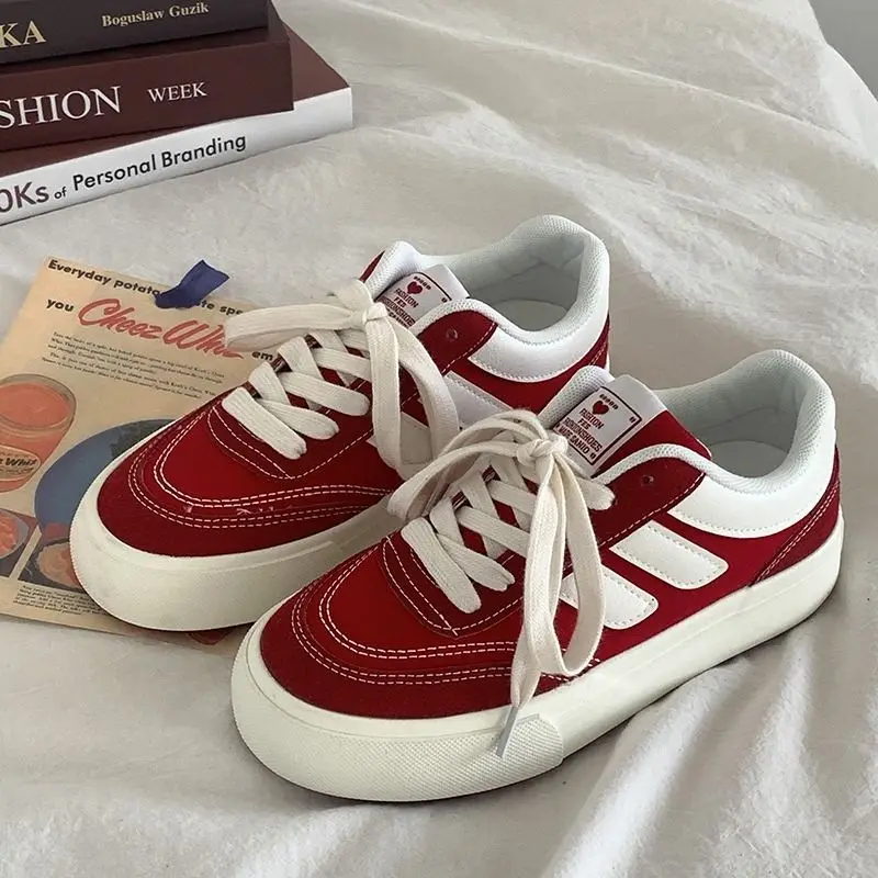 2024 New Red Women Vulcanize S - Women Shoes Vans avaliação e preço