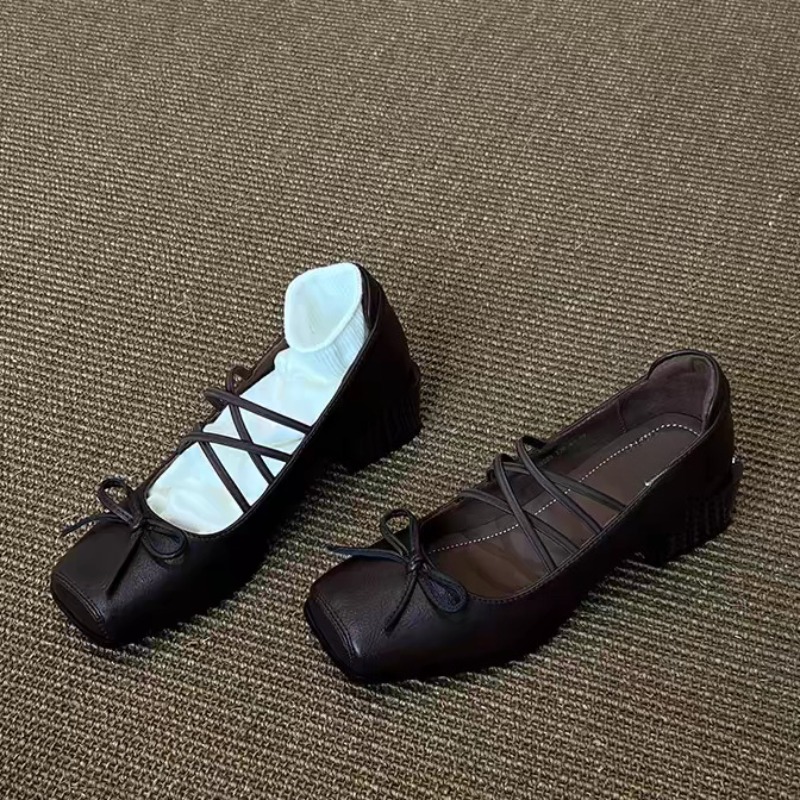 Single Shoes Fashion New Squar - Women'S Shoes In Size 12 avaliação e preço