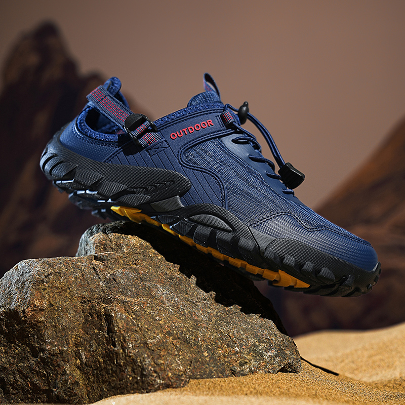 Classic Black Red Women Hiking - Women Shoes Big W avaliação e preço